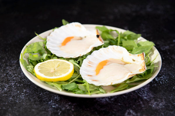 Half Shell Scallops with Roe (2)