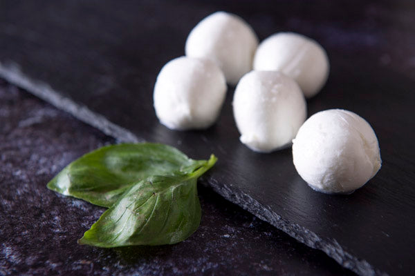Organic Buffalo Bocconcini Mozzarella 5 x 25g Drained Weight - Laverstoke Park Farm - 44 Foods - 01