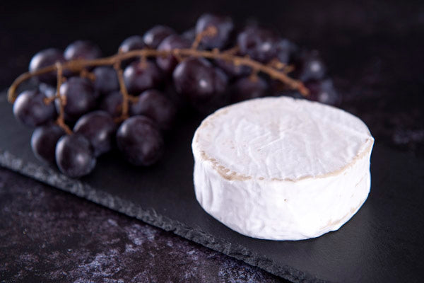 Vegan Camembert 135g - The Cheese Merchant - 44 Foods - 03